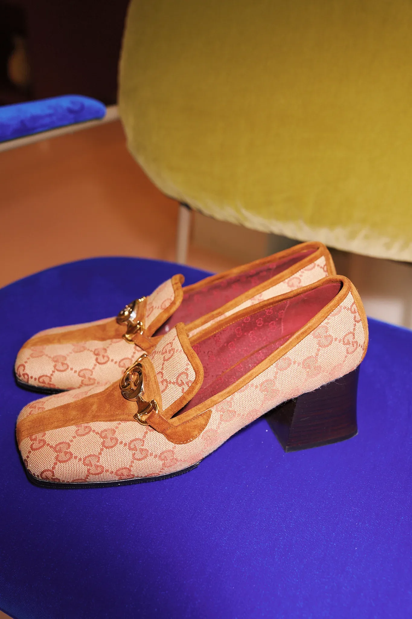 Gucci interlocking pumps 2